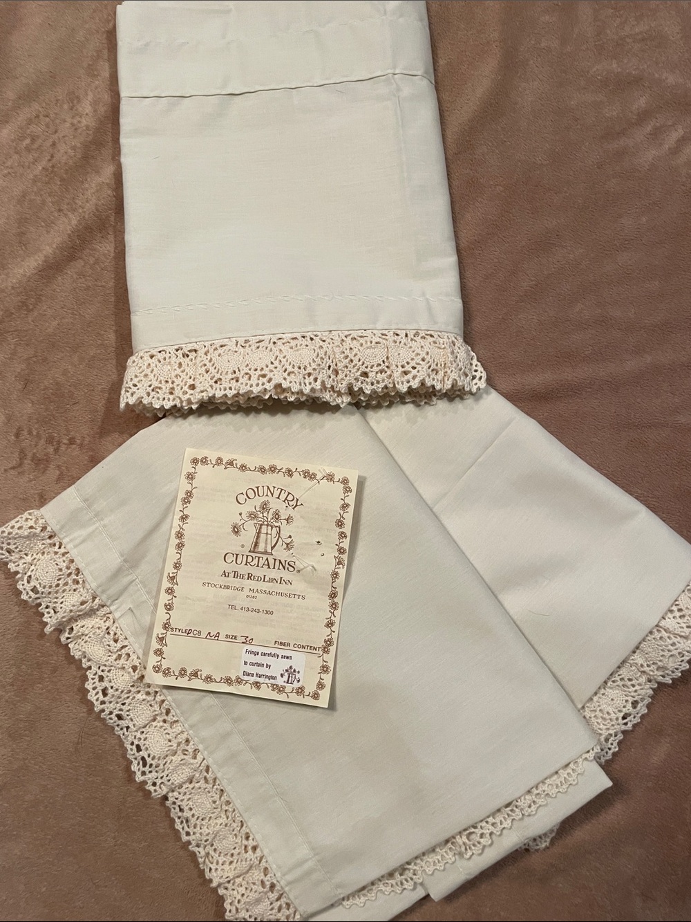 Country Curtains at the Red Lion Inn - 3 pieces